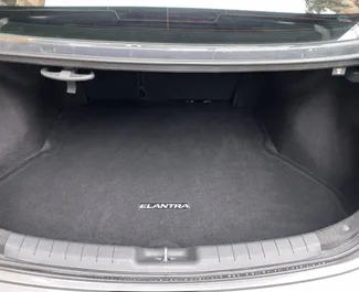 Autohuur Hyundai Elantra 2019 in in Georgië, met Benzine brandstof en 147 pk ➤ Vanaf 49 GEL per dag.