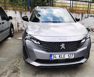 Vooraanzicht van een huurauto Peugeot 3008 in Istanbul, Turkije ✓ Auto #12343. ✓ Transmissie Automatisch TM ✓ 0 beoordelingen.