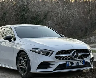 Vooraanzicht van een huurauto Mercedes-Benz A180 in Tirana, Albanië ✓ Auto #12329. ✓ Transmissie Automatisch TM ✓ 0 beoordelingen.