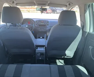 Diesel motor van 1,9L van Volkswagen Golf Plus 2010 te huur in Durrës.
