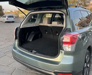 Subaru Forester 2019 beschikbaar voor verhuur in Tbilisi, met een kilometerlimiet van onbeperkt.