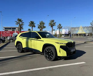 Vooraanzicht van een huurauto BMW XM in Tbilisi, Georgië ✓ Auto #12383. ✓ Transmissie Automatisch TM ✓ 0 beoordelingen.