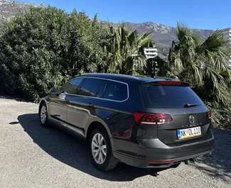 Vooraanzicht van een huurauto Volkswagen Passat Variant in Becici, Montenegro ✓ Auto #12194. ✓ Transmissie Automatisch TM ✓ 0 beoordelingen.