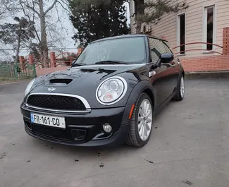 Autohuur Mini Cooper S 2014 in in Georgië, met Benzine brandstof en 168 pk ➤ Vanaf 80 GEL per dag.