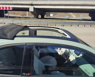 Interieur van Fiat 500 Cabrio te huur in Georgië. Een geweldige auto met 4 zitplaatsen en een Automatisch transmissie.