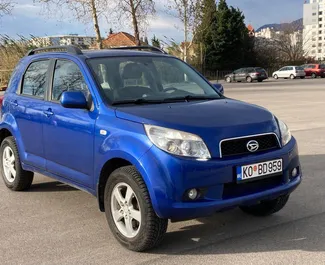 Vooraanzicht van een huurauto Daihatsu Terios in Bar, Montenegro ✓ Auto #12315. ✓ Transmissie Automatisch TM ✓ 0 beoordelingen.