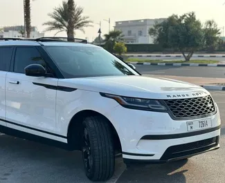 Autohuur Land Rover Range Rover Velar 2024 in in de VAE, met Benzine brandstof en 246 pk ➤ Vanaf 500 AED per dag.