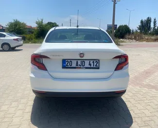 Verhuur Fiat Egea. Economy, Comfort Auto te huur in Turkije ✓ Borg van Borg van 250 USD ✓ Verzekeringsmogelijkheden TPL, CDW, FDW, Passagiers, Diefstal, Jonge.