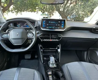 Peugeot 2008 2021 met Vooraandrijving systeem, beschikbaar in Rafailovici.