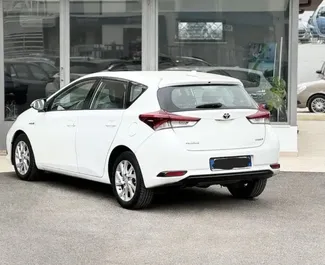 Vooraanzicht van een huurauto Toyota Auris in Alicante, Spanje ✓ Auto #12960. ✓ Transmissie Automatisch TM ✓ 0 beoordelingen.