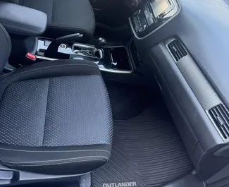 Verhuur Mitsubishi Outlander. Comfort, Crossover Auto te huur in Georgië ✓ Borg van Zonder Borg ✓ Verzekeringsmogelijkheden TPL, FDW, Diefstal, Geen storting.