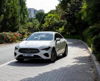 Vooraanzicht van een huurauto Mercedes-Benz CLA250 in Dubai, Verenigde Arabische Emiraten ✓ Auto #13100. ✓ Transmissie Automatisch TM ✓ 0 beoordelingen.