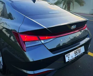 Autohuur Hyundai Elantra 2024 in in de VAE, met Benzine brandstof en 130 pk ➤ Vanaf 90 AED per dag.
