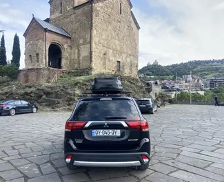 Verhuur Mitsubishi Outlander Xl. Comfort, Crossover Auto te huur in Georgië ✓ Borg van Zonder Borg ✓ Verzekeringsmogelijkheden TPL, FDW.