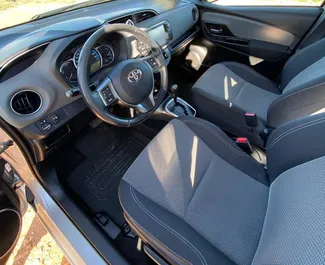 Autohuur Toyota Yaris 2018 in in Spanje, met Hybride brandstof en 110 pk ➤ Vanaf 32 EUR per dag.