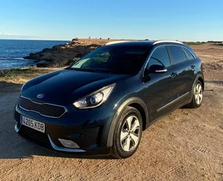 Vooraanzicht van een huurauto Kia Niro in Alicante, Spanje ✓ Auto #12962. ✓ Transmissie Automatisch TM ✓ 0 beoordelingen.
