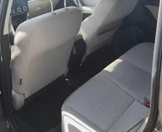 Subaru Forester 2016 beschikbaar voor verhuur in Tbilisi, met een kilometerlimiet van onbeperkt.