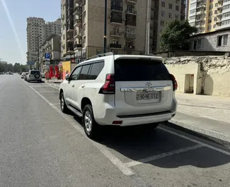 Autohuur Toyota Land Cruiser Prado 2015 in in Azerbeidzjan, met Benzine brandstof en 175 pk ➤ Vanaf 99 AZN per dag.
