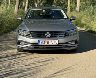 Verhuur Volkswagen Passat Variant. Comfort, Premium Auto te huur in Montenegro ✓ Borg van Borg van 300 EUR ✓ Verzekeringsmogelijkheden TPL, CDW, SCDW, FDW, Buitenland.