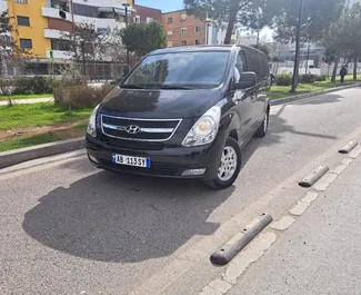 Autohuur Hyundai Starex 2014 in in Albanië, met Diesel brandstof en  pk ➤ Vanaf 115 EUR per dag.