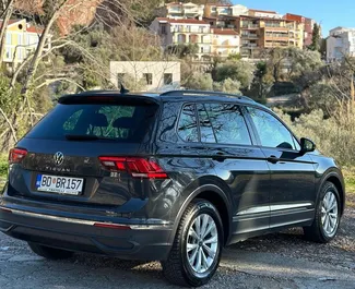 Diesel motor van 2,0L van Volkswagen Tiguan 2022 te huur in Rafailovici.