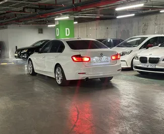 Verhuur BMW 330i. Comfort, Premium Auto te huur in Azerbeidzjan ✓ Borg van Borg van 300 AZN ✓ Verzekeringsmogelijkheden TPL, CDW.