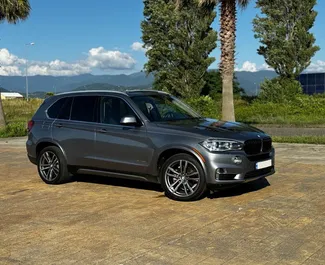 Autohuur BMW X5 2016 in in Georgië, met Benzine brandstof en 347 pk ➤ Vanaf 225 GEL per dag.