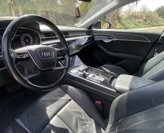 Audi A8 L 2021 met Vooraandrijving systeem, beschikbaar in Alicante.