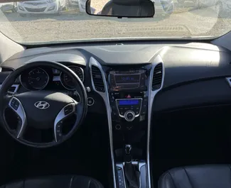 Autohuur Hyundai i30 2014 in in Albanië, met Diesel brandstof en 90 pk ➤ Vanaf 18 EUR per dag.