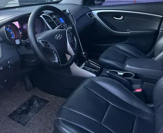 Diesel motor van 1,6L van Hyundai Accent Blue 2019 te huur in Durrës.