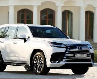 Benzine motor van 3,5L van Lexus LX570 2023 te huur in Dubai.