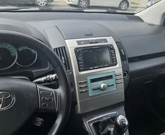 Autohuur Toyota Corolla Verso 2007 in in Albanië, met Diesel brandstof en 170 pk ➤ Vanaf 25 EUR per dag.
