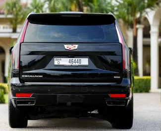 Cadillac Escalade 2023 met Aandrijving op alle wielen systeem, beschikbaar in Dubai.