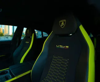 Autohuur Lamborghini Urus 2022 in in de VAE, met Benzine brandstof en 641 pk ➤ Vanaf 2900 AED per dag.