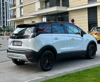 Verhuur Opel Crossland. Economy, Comfort, Crossover Auto te huur in Servië ✓ Borg van Borg van 300 EUR ✓ Verzekeringsmogelijkheden TPL, CDW, Diefstal, Buitenland.