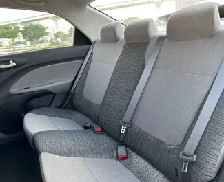 Autohuur Kia Pegas 2024 in in de VAE, met Benzine brandstof en 95 pk ➤ Vanaf 80 AED per dag.