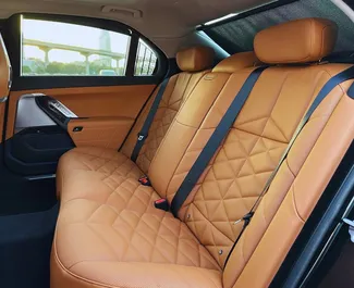 Autohuur BMW 735i #13265 Automatisch in Dubai, uitgerust met 3,0L motor ➤ Van Mohammad in de VAE.