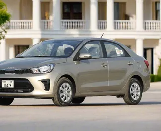 Kia Pegas 2024 beschikbaar voor verhuur in Dubai, met een kilometerlimiet van onbeperkt.