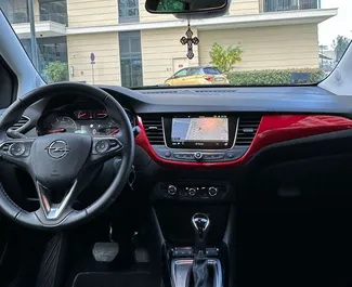 Opel Crossland 2021 beschikbaar voor verhuur Belgrado, met een kilometerlimiet van onbeperkt.