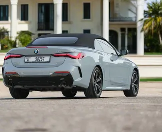 BMW 430i Cabrio 2025 met Aandrijving achteraan systeem, beschikbaar in Dubai.