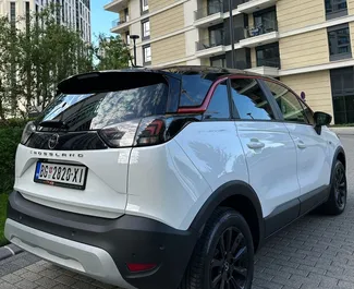 Benzine motor van 1,2L van Opel Crossland 2021 te huur Belgrado.