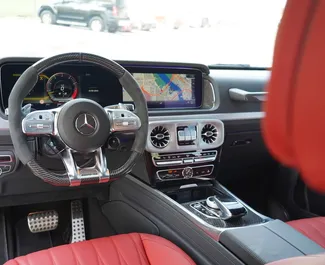 Verhuur Mercedes-Benz G63 AMG. Premium, Luxe, SUV Auto te huur in de VAE ✓ Borg van Borg van 2500 AED ✓ Verzekeringsmogelijkheden TPL.