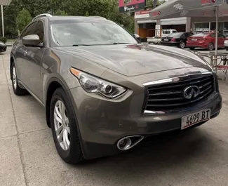 Vooraanzicht van een huurauto Infiniti QX70 in Tbilisi, Georgië ✓ Auto #13463. ✓ Transmissie Automatisch TM ✓ 0 beoordelingen.