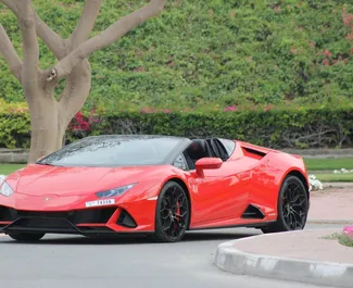 Vooraanzicht van een huurauto Lamborghini Huracan in Dubai, Verenigde Arabische Emiraten ✓ Auto #13471. ✓ Transmissie Automatisch TM ✓ 0 beoordelingen.