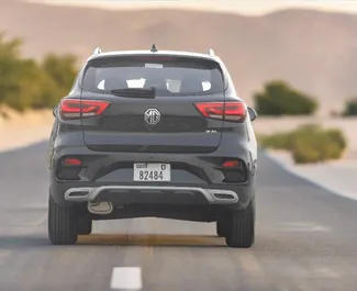 MG ZS 2024 beschikbaar voor verhuur in Dubai, met een kilometerlimiet van onbeperkt.