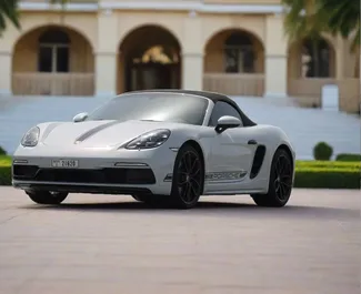 Verhuur Porsche 718 Boxster. Premium, Luxe, Cabriolet Auto te huur in de VAE ✓ Borg van Borg van 2500 AED ✓ Verzekeringsmogelijkheden TPL.