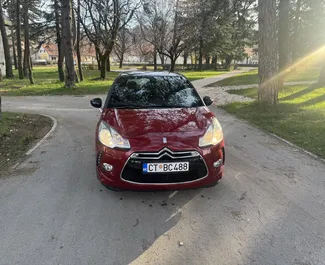 Diesel motor van 1,6L van Citroen DS3 2014 te huur in Budva.