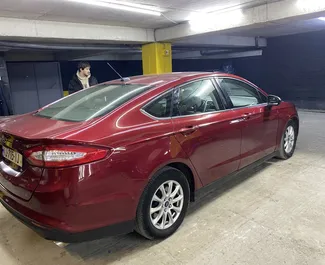 Verhuur Ford Fusion Sedan. Comfort, Premium Auto te huur in Georgië ✓ Borg van Borg van 100 GEL ✓ Verzekeringsmogelijkheden TPL, CDW, Passagiers.