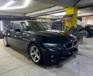 Diesel motor van 2,0L van BMW 320d 2016 te huur in Tbilisi.