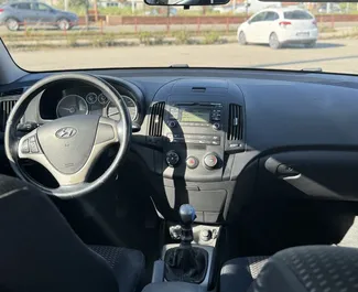 Diesel motor van 1,6L van Hyundai i30 2010 te huur in Durrës.